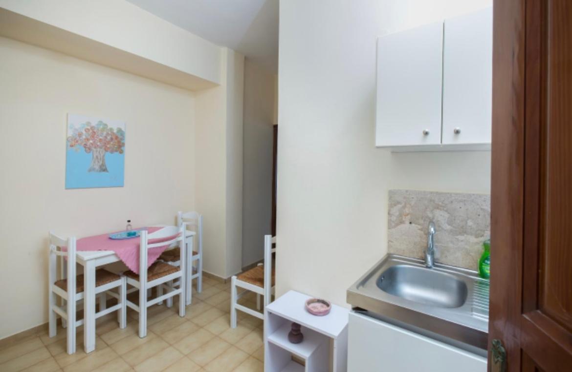 Eleni Apartment Kissamos Exterior photo